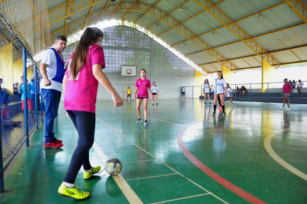 Jogo de Queimada. Queimada - Brasil Escola